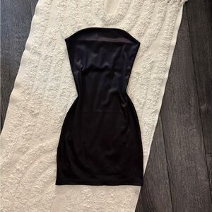 Elegant satin bodycon strapless mini dress